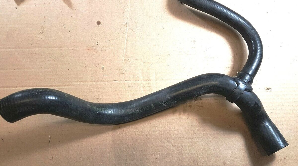 Wasserschlauch Kühlerschlauch untere Lada Kalina 1117 -1119 1118-1303008-01