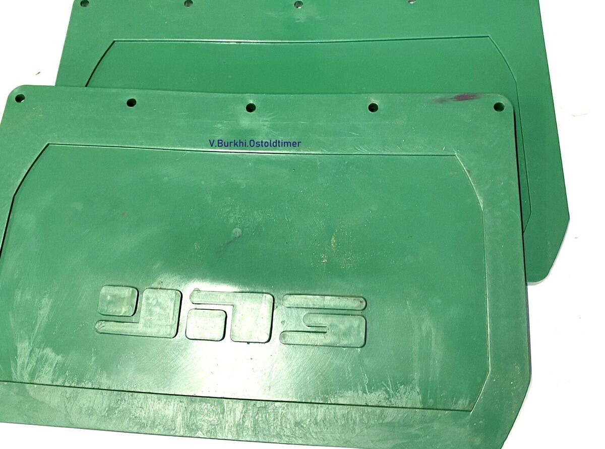 Schmutzfänger Schmutzlappen vorne 2 Stück UAZ 452 Buchanka Silikon grün