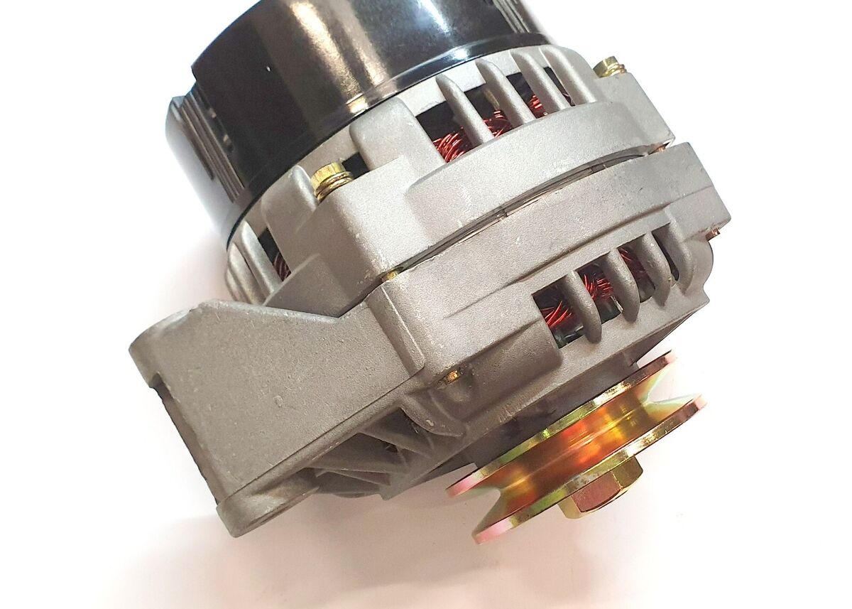 Lichtmaschine 100A Lada Niva 21213 21214 / 21214- 3701010/ Decaro