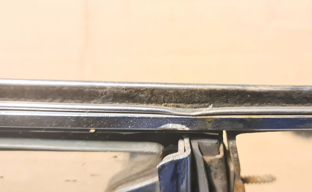 Dreieckfenster Wolga Gaz 24 2 Stück gebraucht – Bild 4