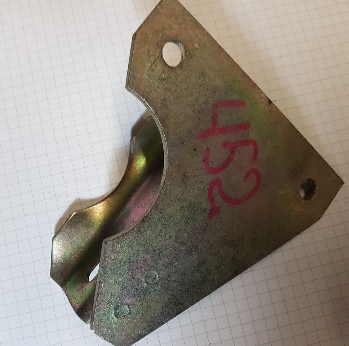 Auspuffrohr Halterung Winkel / Uaz 452/ 3741-1203025 – Bild 3