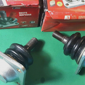 Traggelenk unten 2 Stück/ verstärkt/ Lada 2101- 2107