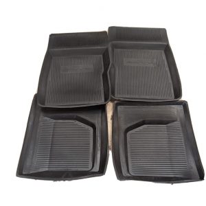 Fußmatten 4 Stück Wolga Gaz 24, 2410