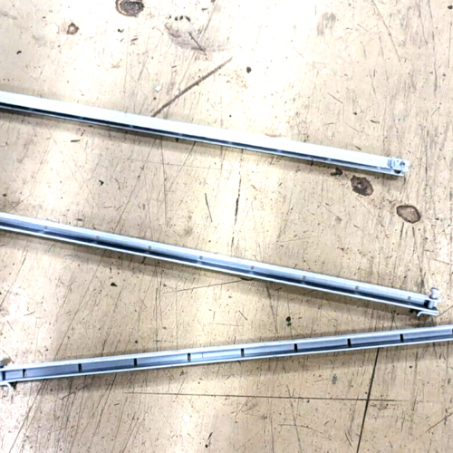 Eckfenster  Schienen Preis für 1 Stück  UAZ 469