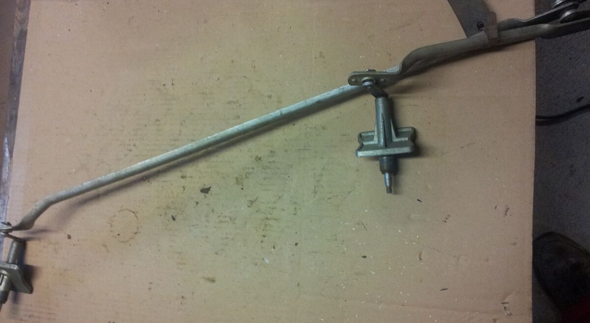 Scheibenwischergestänge Wolga Gaz M21/ Baureihe 3