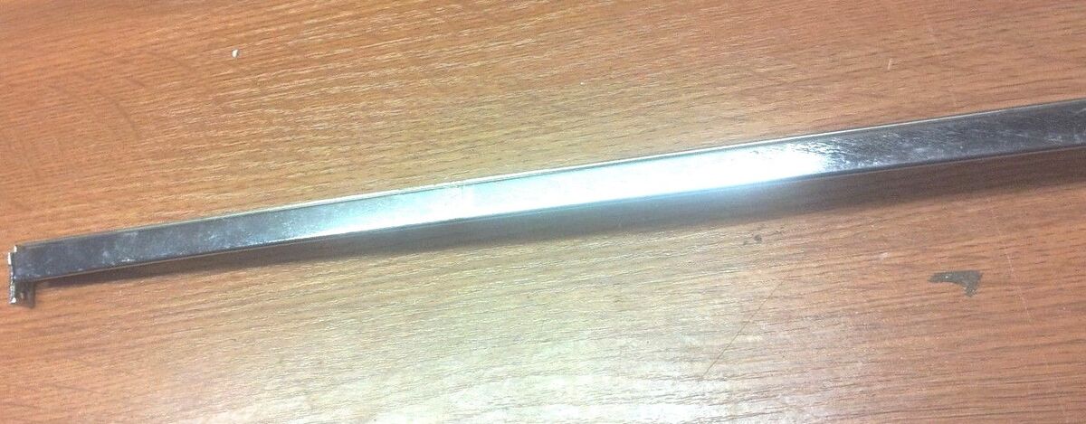 Scheibenschiene Dreieckscheibe Chrom hinter rechts Wolga Gaz M21