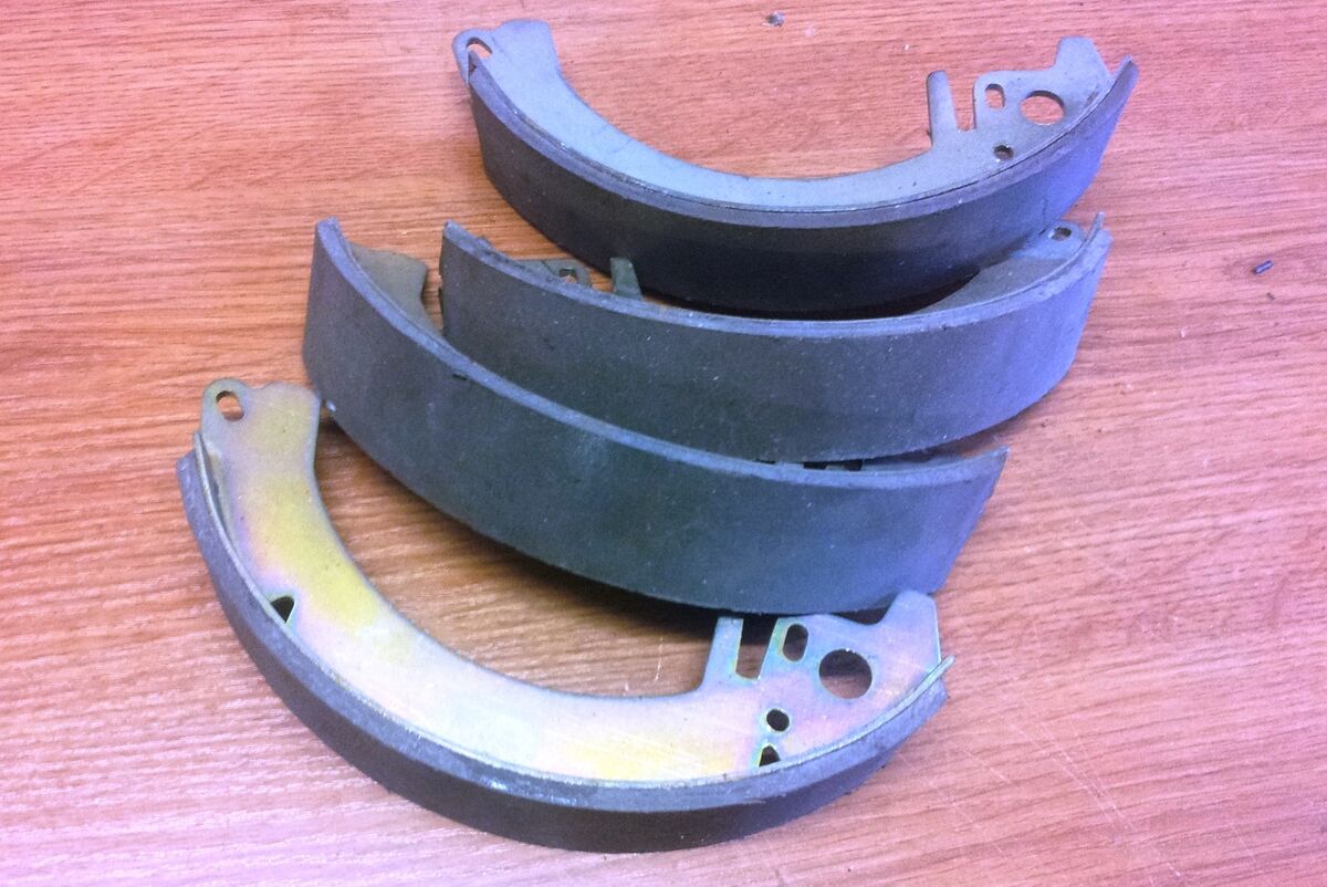 Bremsbacken Satz 4 Stück Moskvich 412, 2140, 408