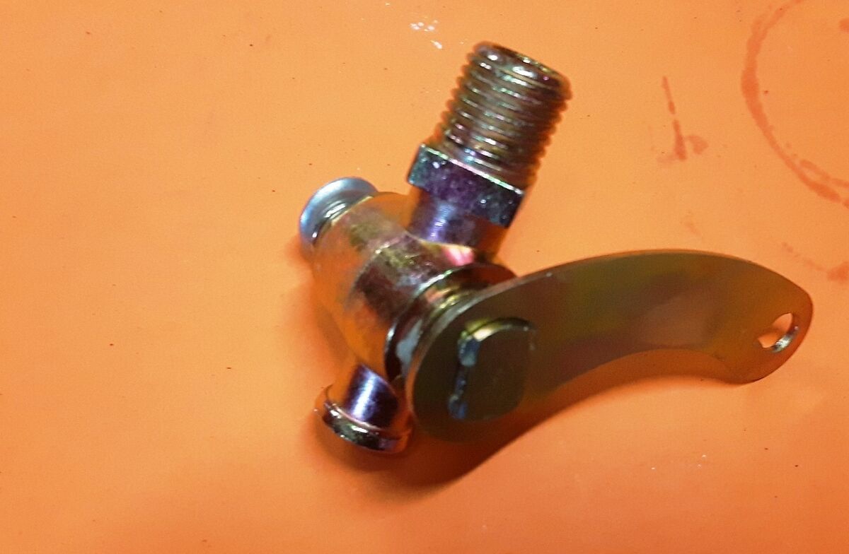 Hahn Wasserhahn Ablasshahn Wolga GAZ UAZ / 51-1305040