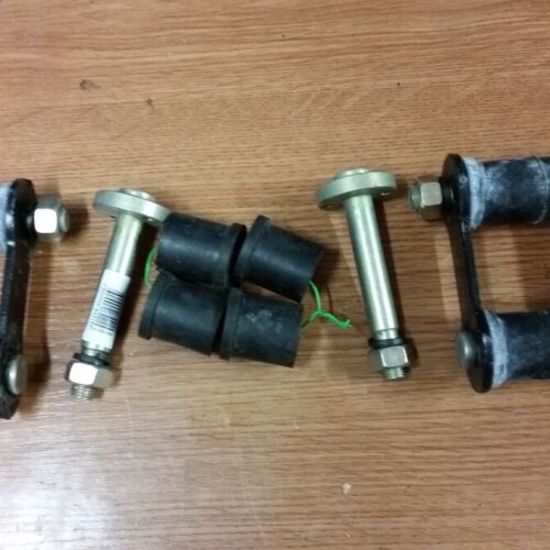 Blattfeder Aufhängung Gummibolzen Satz  Wolga Gaz 24, 2410