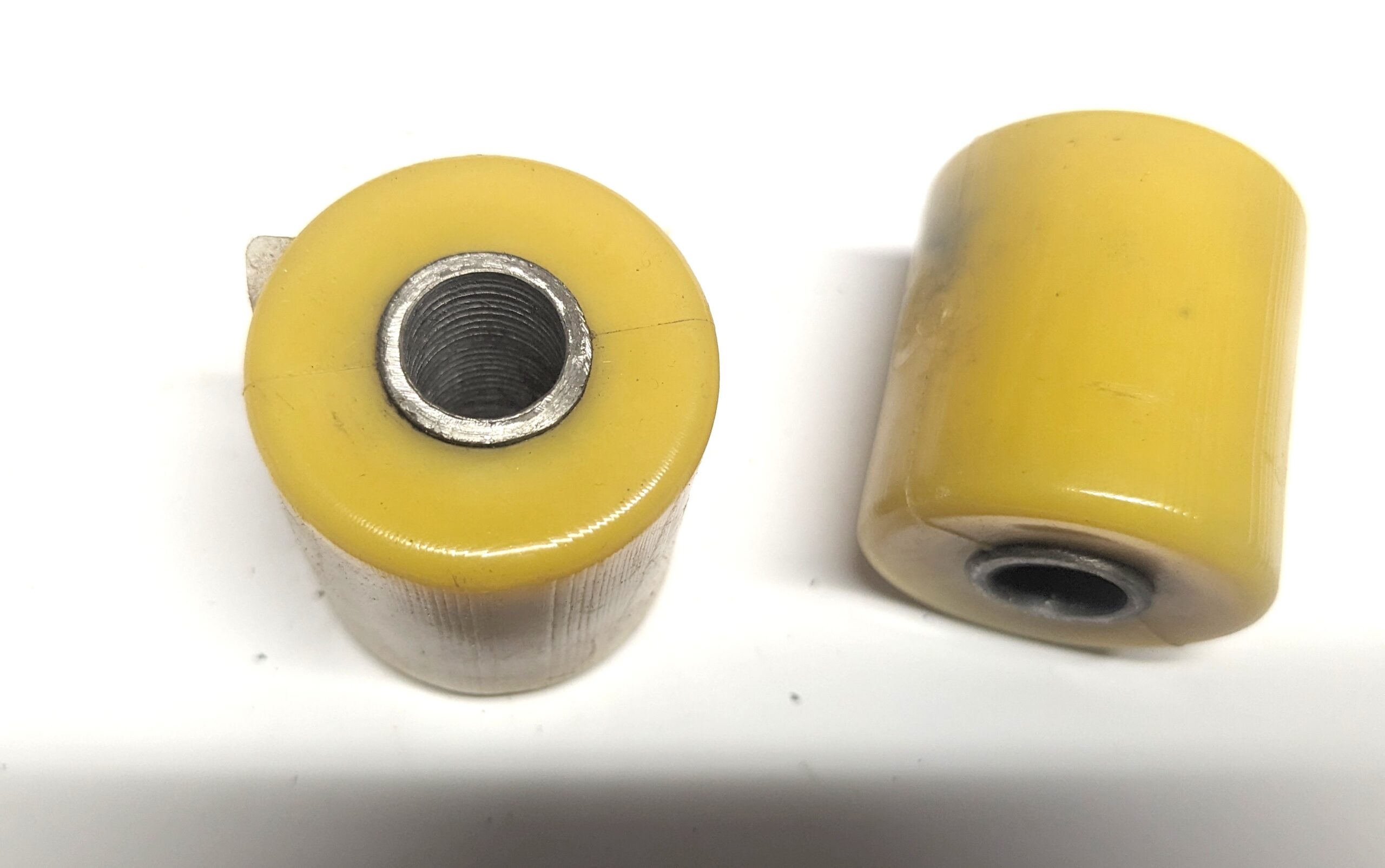 Polyurethan Silentblock Längslenker vorne UAZ 31519 3160 3163 Patriot 2 Stück
