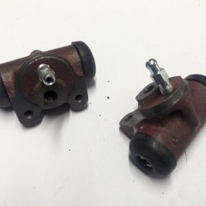 Bremszylinder 2 Stück hinten UAZ Hunter Patriot Gewinde M10/ 3160-3502040